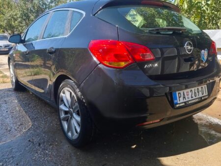 Opel astra J 1.7 cdti 2009
